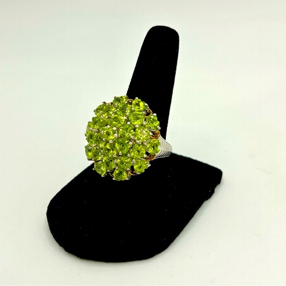 STS Jewelry - 925 Sterling Silver Peridot Cluster Ring STS Marked Size 7 Cocktail Statement